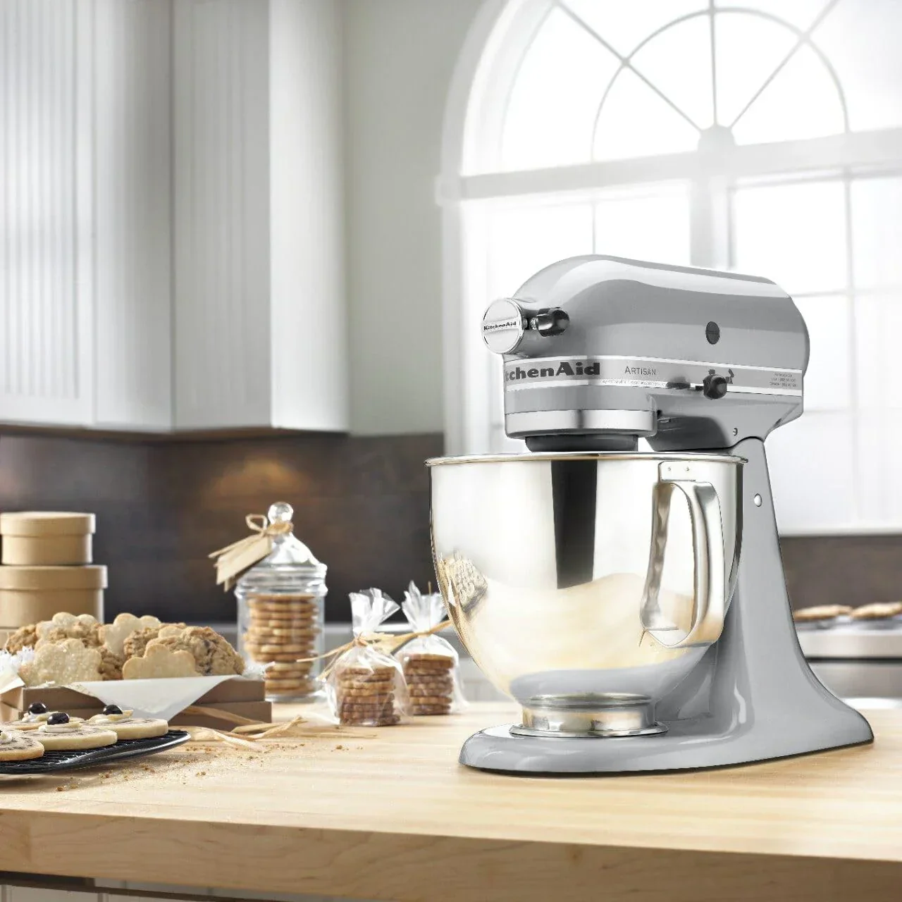 KitchenAid Artisan Series 5 Quart Tilt Head Stand Mixer