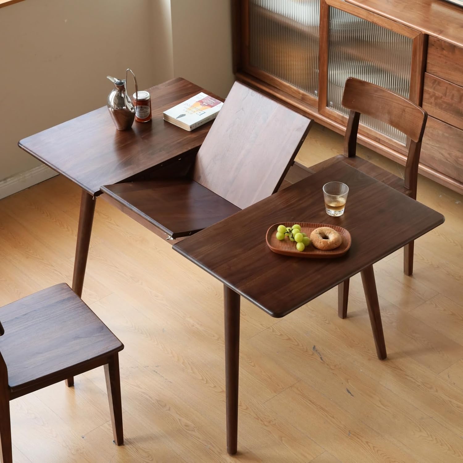 47’’-63’’ 100% Oak Extendable Dining Table, Solid Wood Folding Kitchen Table, Mid Century Modern Dinner Table for Kitchen, Apartment, Living Room (47''-63'' Walnut)